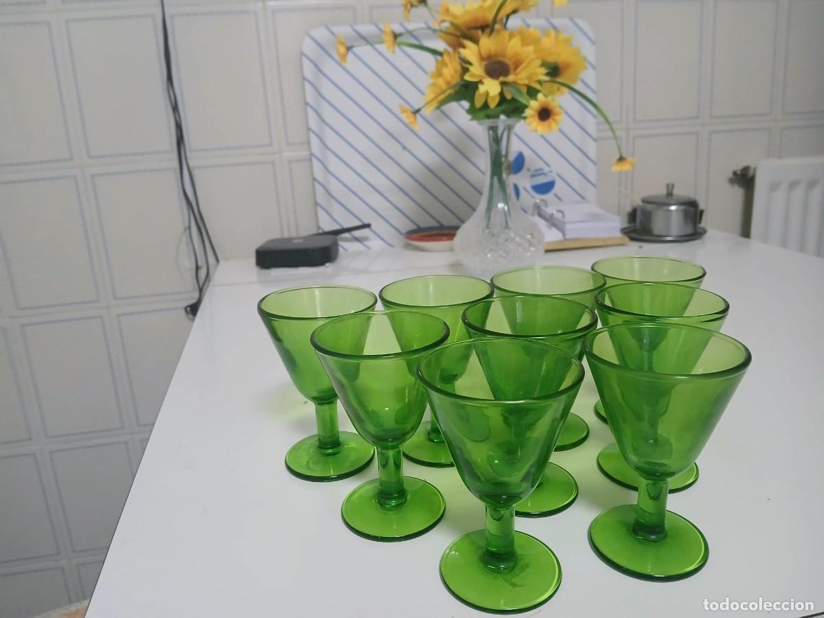 Vintage: Set de 6 Copas de Vino Antiguas Verdes (10x7 cm) - Se puede entregar en mano sin coste