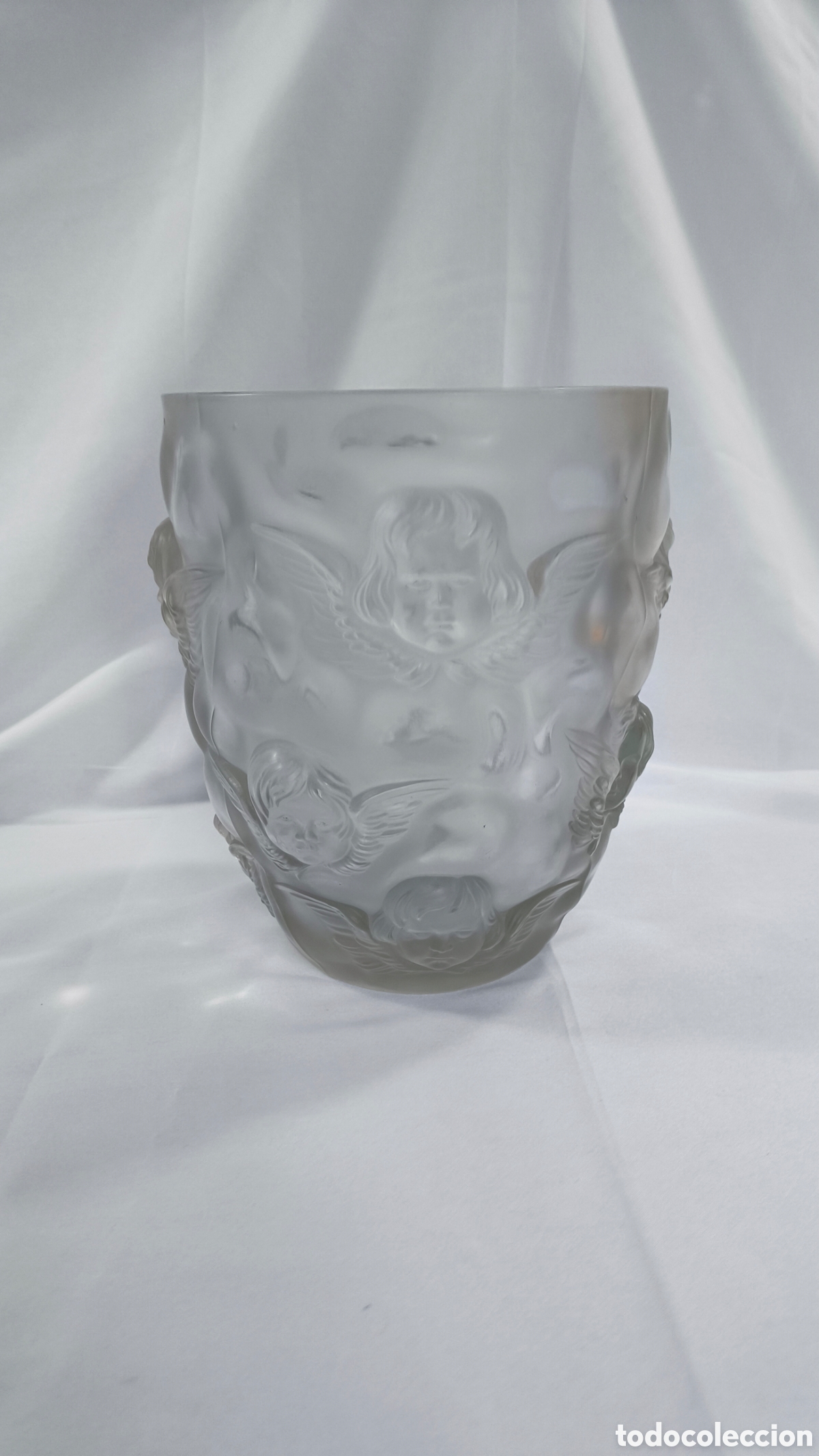 Vintage: Jarr&oacute;n cristal esmerilado querubines estilo Lalique vidrio prensado vintage 23,5 cm