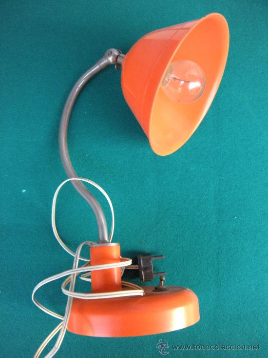 Vintage: L&Aacute;MPARA DE SOBREMESA DISE&Ntilde;O PL&Aacute;STICO - Foto 1