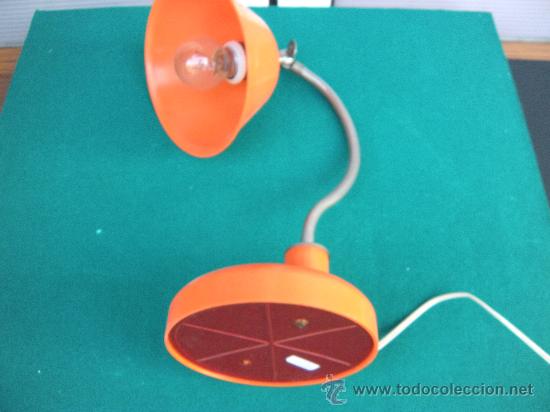 Vintage: L&Aacute;MPARA DE SOBREMESA DISE&Ntilde;O PL&Aacute;STICO - Foto 3