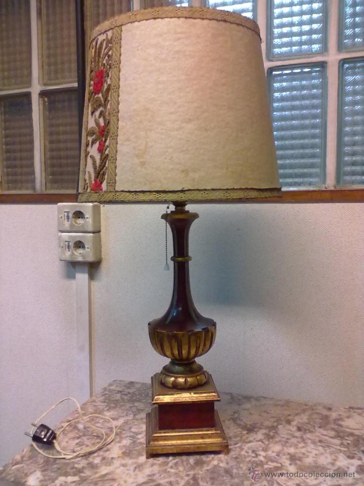 Vintage: LAMPARA SOBREMESA MADERA DORADA Y POLICROMADA - Foto 1