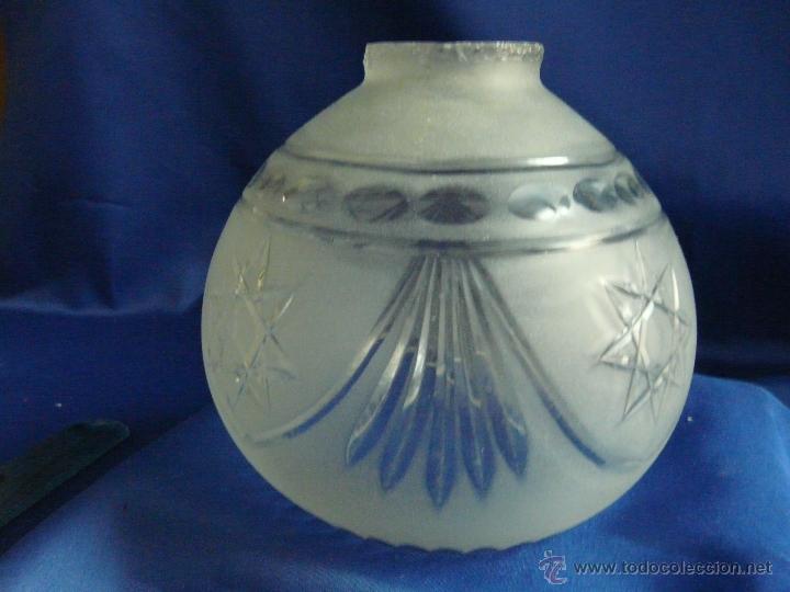 Vintage: TULIPA CAMPANA TALLADA CON GRAIPA - Foto 2