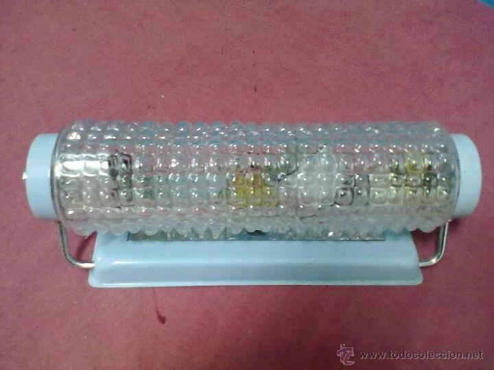 Vintage: APLIQUE METAL CROMADO E HIERRO ESMALTADO EN AZUL - Foto 1