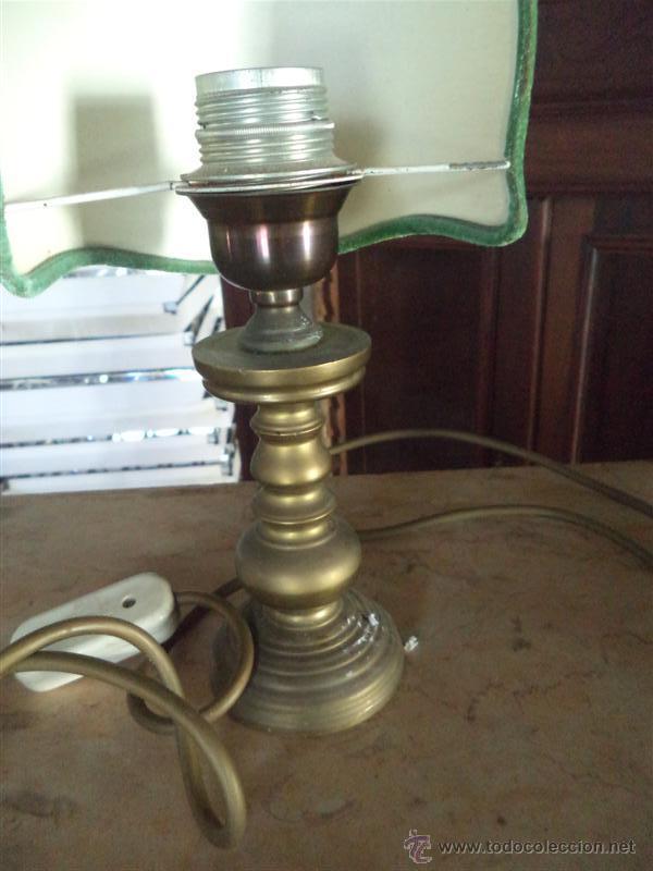 Vintage: peque&ntilde;a lampara de mesilla bronce - Foto 2