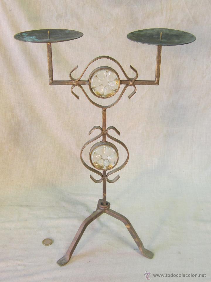 Vintage: CANDELABRO EN HIERRO DE FORJA CON CRISTALES - Foto 3