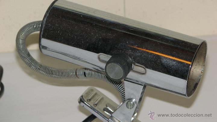 Vintage: APLIQUE CROMADO CON PINZA - Foto 2