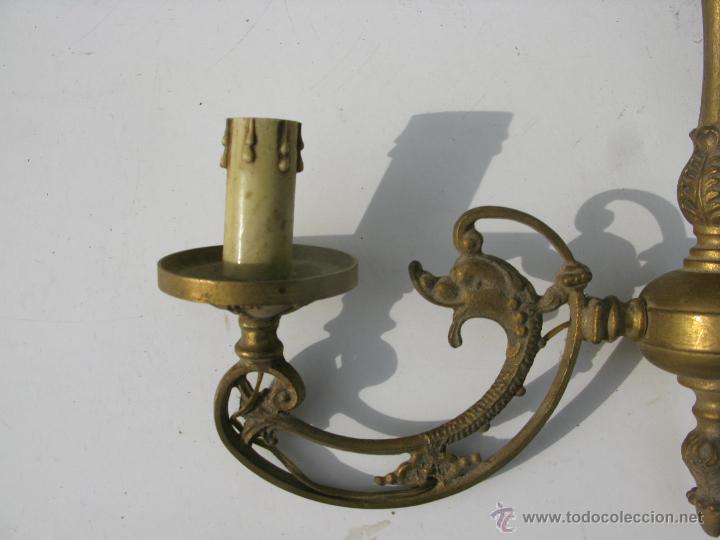 Vintage: 2 lamparas de pared de lat&oacute;n con detalles - Foto 2
