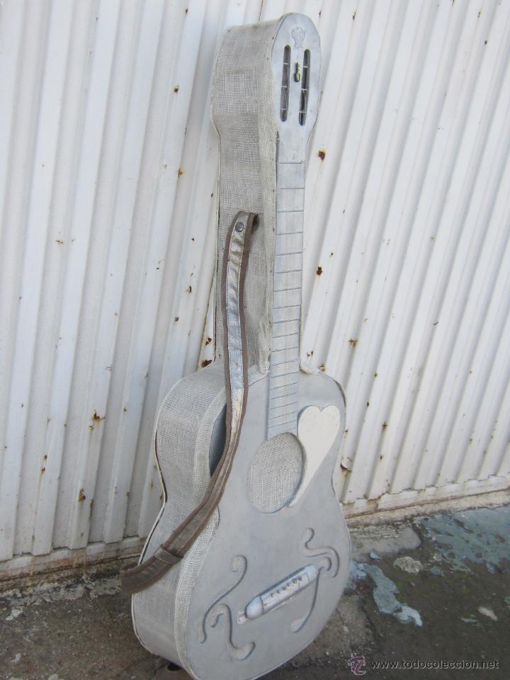 Vintage: LAMPARA VINTAGE EN FORMA DE GUITARRA - Foto 2