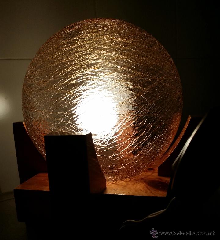 Vintage: L&aacute;mpara de madera y tulipa de cristal - Foto 1