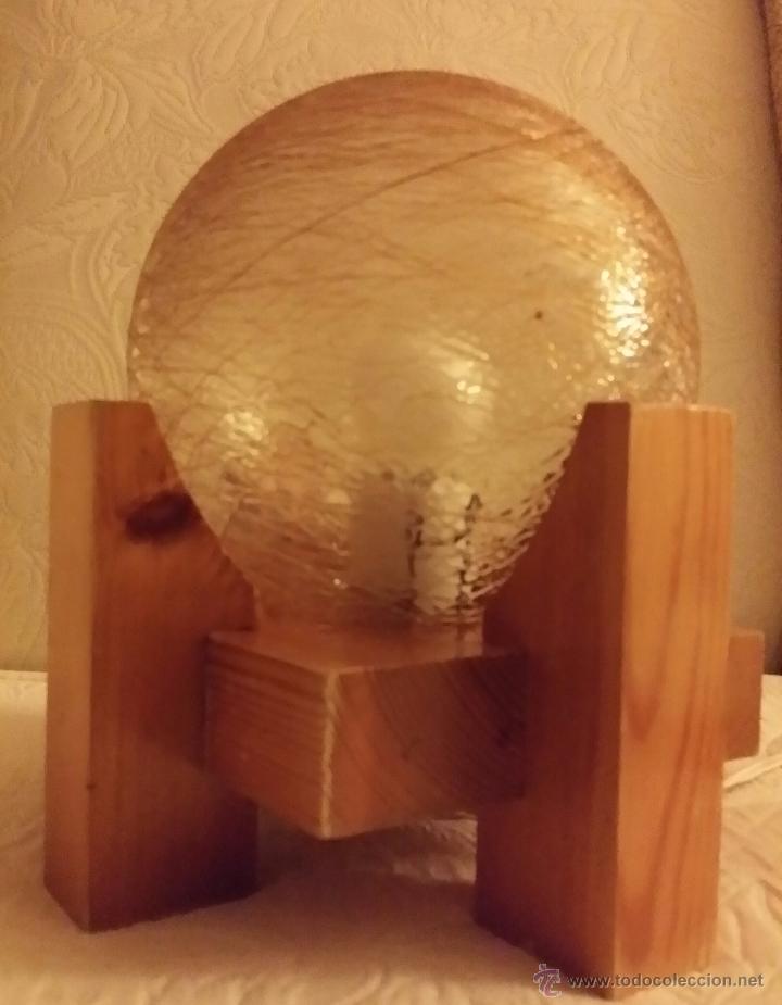 Vintage: L&aacute;mpara de madera y tulipa de cristal - Foto 2