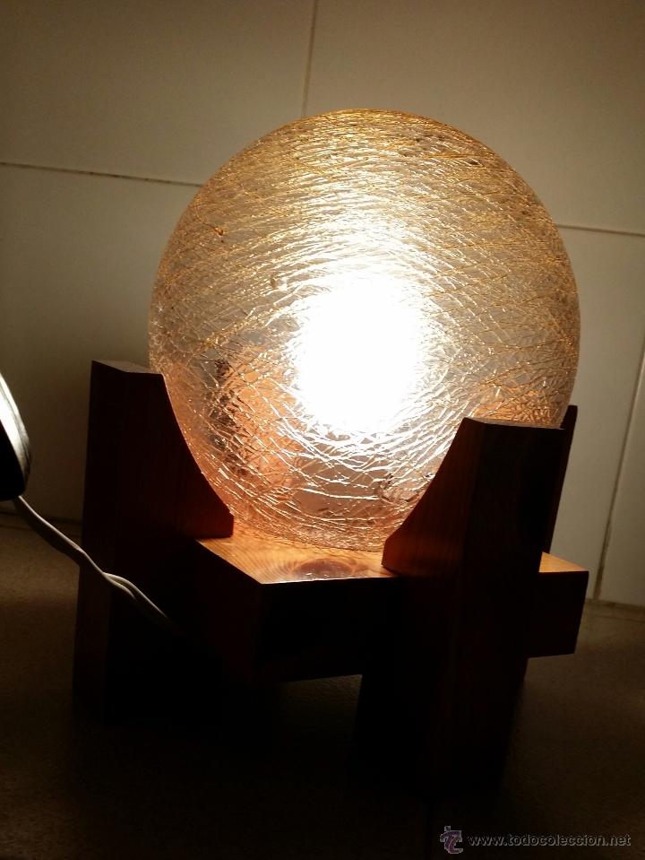 Vintage: L&aacute;mpara de madera y tulipa de cristal - Foto 3