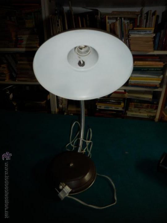 Vintage: L&Aacute;MPARA FLEXO DE SOBREMESA COLOR MARR&Oacute;N - FUNCIONA - Foto 2