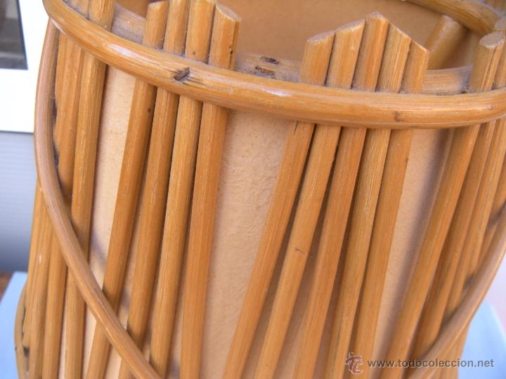 Vintage: L&Aacute;MPARA DE SOBREMESA CA&Ntilde;A RATTAN - Foto 6