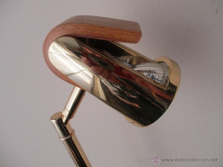 Vintage: PRECIOSO FLEXO DE METAL DORADO Y MADERA - Foto 4