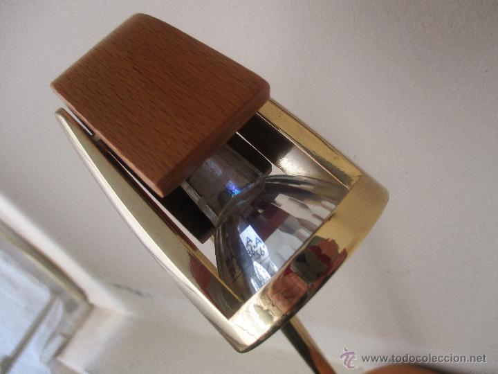 Vintage: PRECIOSO FLEXO DE METAL DORADO Y MADERA - Foto 5