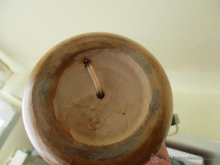 Vintage: PEQUE&Ntilde;A Y ANTIGUA L&Aacute;MPARA DE MADERA - Foto 7