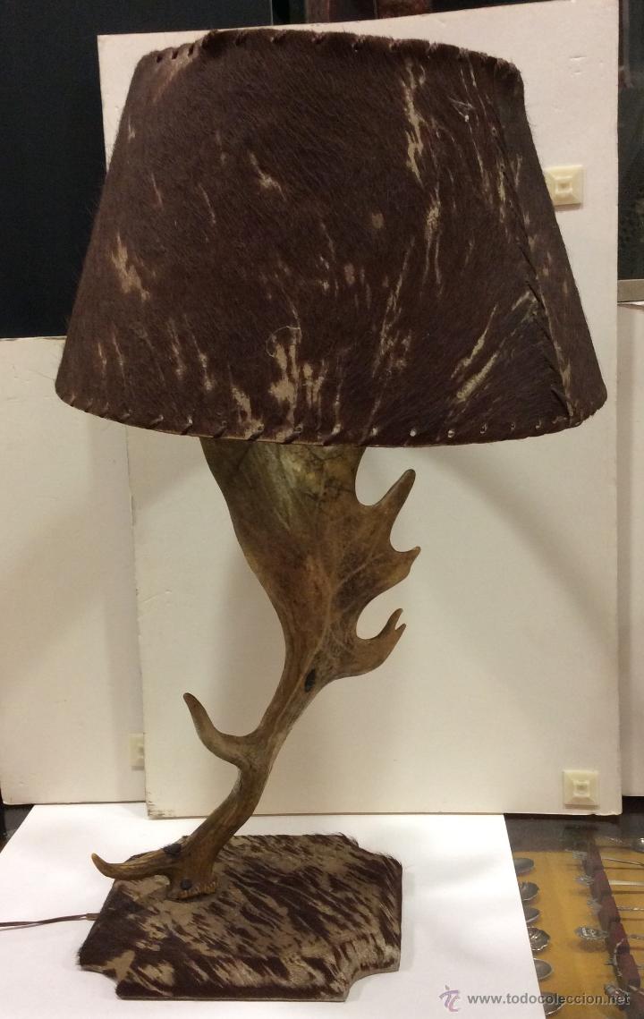 Vintage: L&aacute;mpara de mesa de CIERVO. - Foto 1