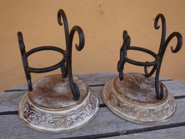 Vintage: 2 portavelas de madera y hierro - Foto 5