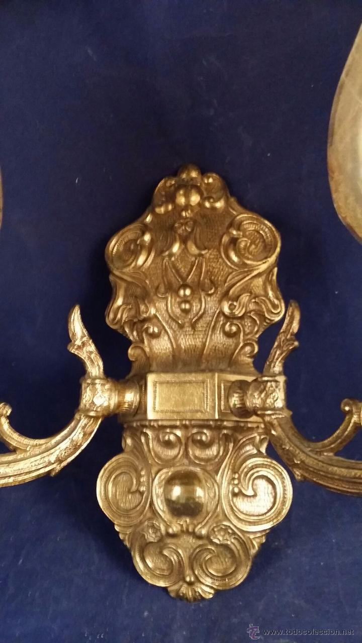 Vintage: Antiguo aplique de laon o bronce de dos brazos - Foto 2