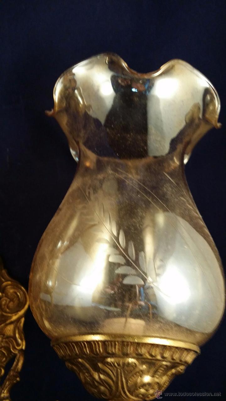 Vintage: Antiguo aplique de laon o bronce de dos brazos - Foto 3
