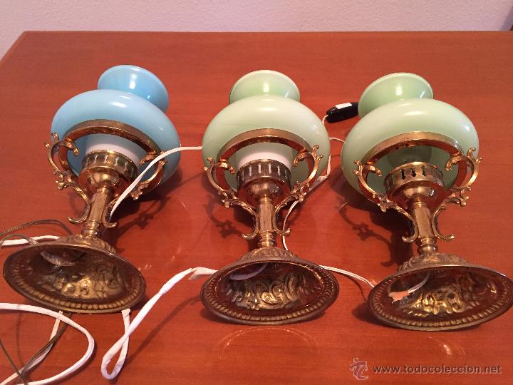 Vintage: L&aacute;mparas para Mesilla de Bronce y Opalina - Foto 2