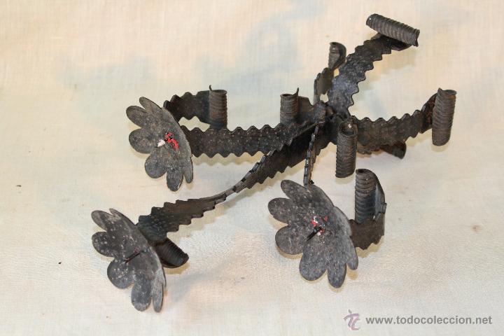 Vintage: CANDELABRO EN HIERRO DE FORJA - Foto 3