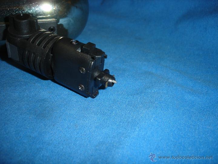 Vintage: FOCO CARRIL DE METAL DORADO Y PLASTICO - Foto 3