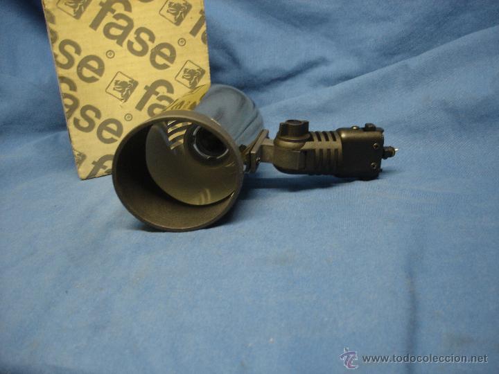 Vintage: FOCO CARRIL DE METAL DORADO Y PLASTICO - Foto 4
