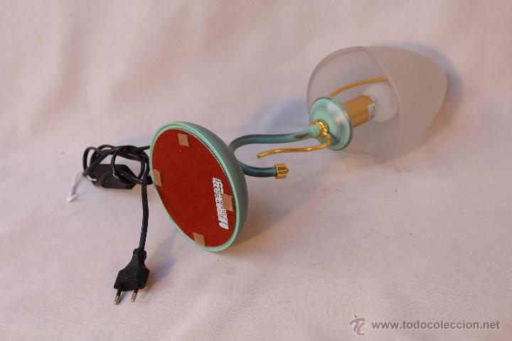 Vintage: lampara de sobremesa en metal y cristal - Foto 3