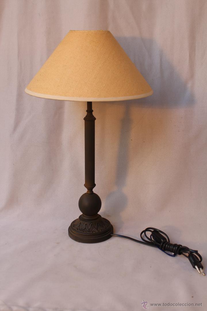 Vintage: lampara de sobremesa en metal - Foto 2
