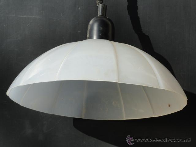 Vintage: L&Aacute;MPARA FLEXO DE TECHO CON PANTALLA DE PL&Aacute;STICO. - Foto 2