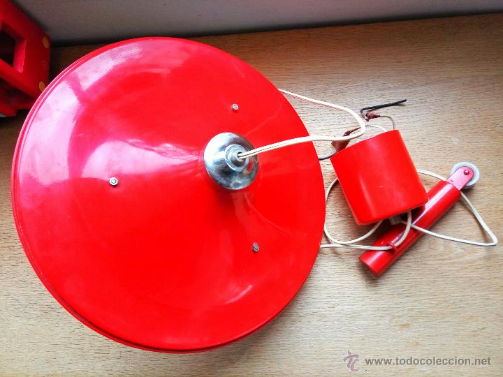 Vintage: Lampara de techo vintage, finales de los 60, España retro, acero lacado en rojo. - Foto 3 - 55044960