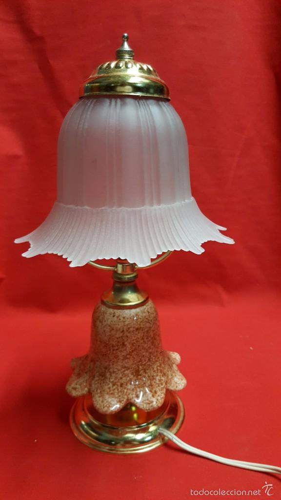Vintage: L&aacute;mpara de sobremesa en forma acampanada - Foto 1