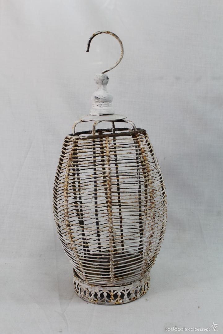 Vintage: farol repintado en madera y alambres - Foto 1