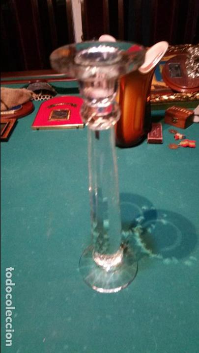 Vintage: BONITO CANDELABRO DE CRISTAL TALLADO. - Foto 2