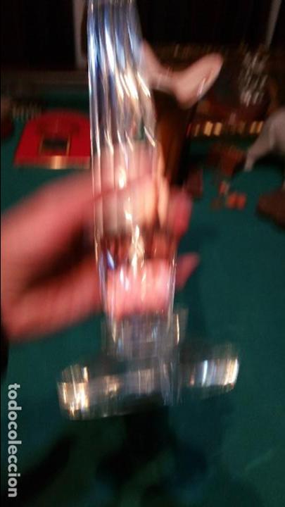 Vintage: BONITO CANDELABRO DE CRISTAL TALLADO. - Foto 3