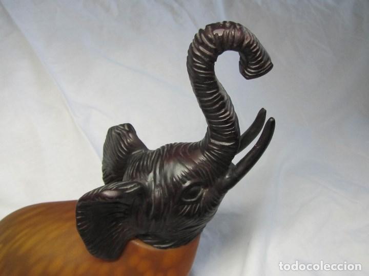 Vintage: L&aacute;mpara en forma de elefante. Resina y vidrio. Funcionando - Foto 8