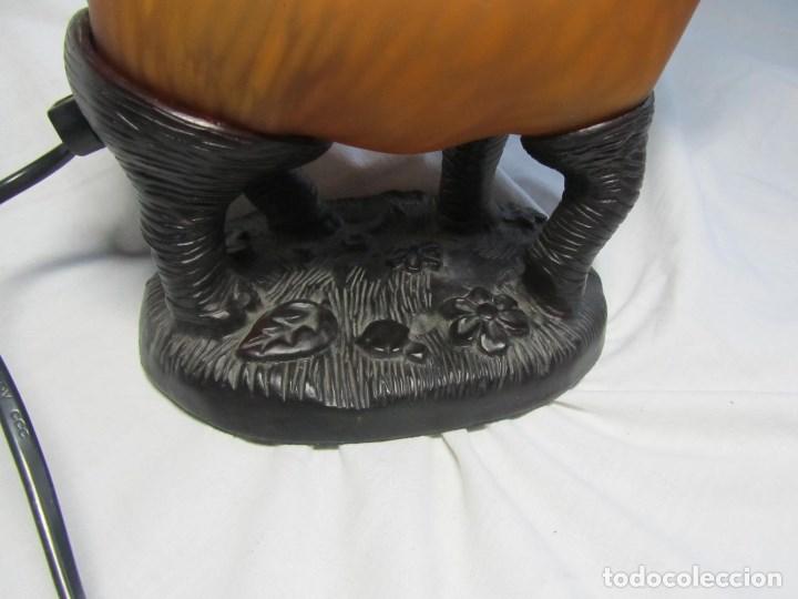 Vintage: L&aacute;mpara en forma de elefante. Resina y vidrio. Funcionando - Foto 10