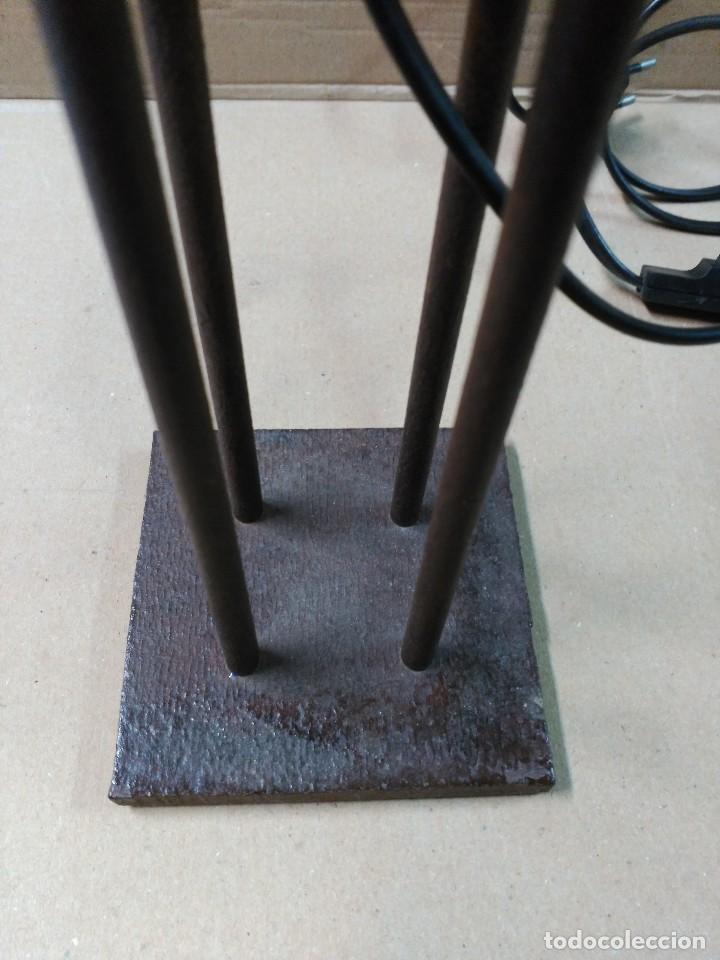 Vintage: Pie de lampara en hierro o acero corten - Foto 4