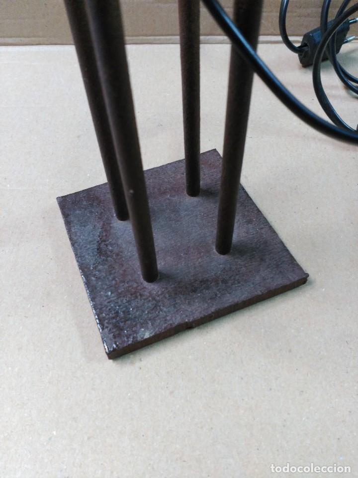 Vintage: Pie de lampara en hierro o acero corten - Foto 6