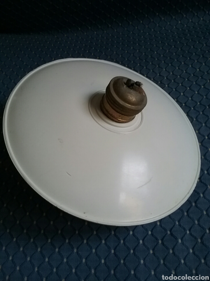 Vintage: Lampara de plastico duro, de los 70. - Foto 2