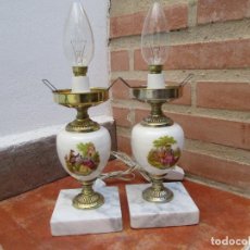 Vintage: BONITA PAREJA DE LAMPARAS, DE CERÁMICA CON ESCENA ROMÁNTICA Y BASE DE MÁRMOL. AÑOS 50.. Lote 91839650