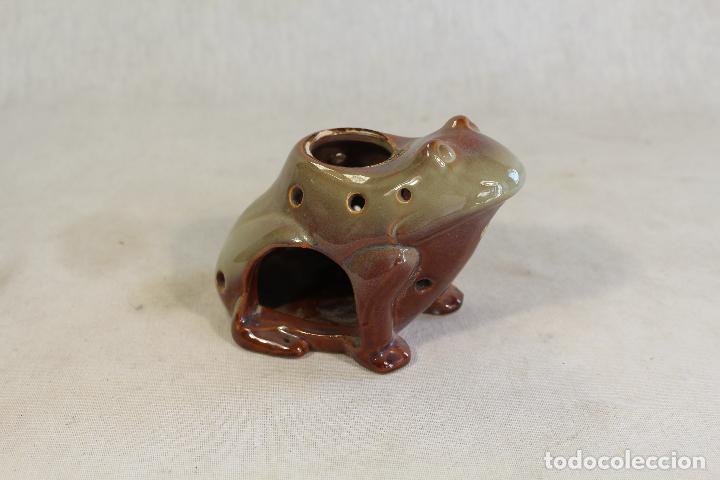 Vintage: farol rana en ceramica - Foto 1