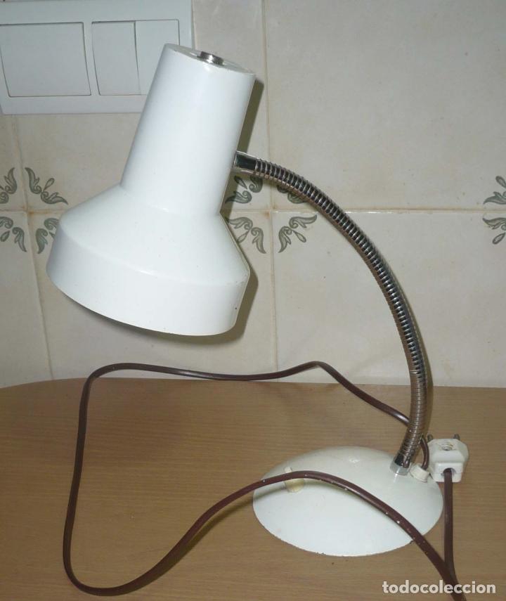 Vintage: Flexo en color blanco finales 60 - Foto 2