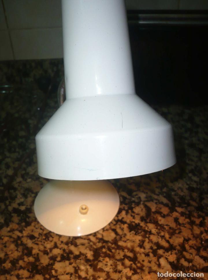 Vintage: Flexo en color blanco finales 60 - Foto 6
