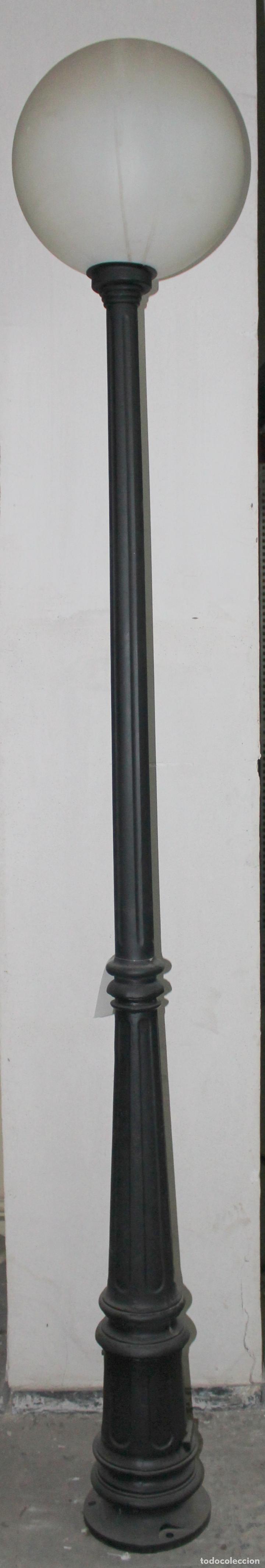 Vintage: Farola de jard&iacute;n con poste de fundici&oacute;n - Foto 2
