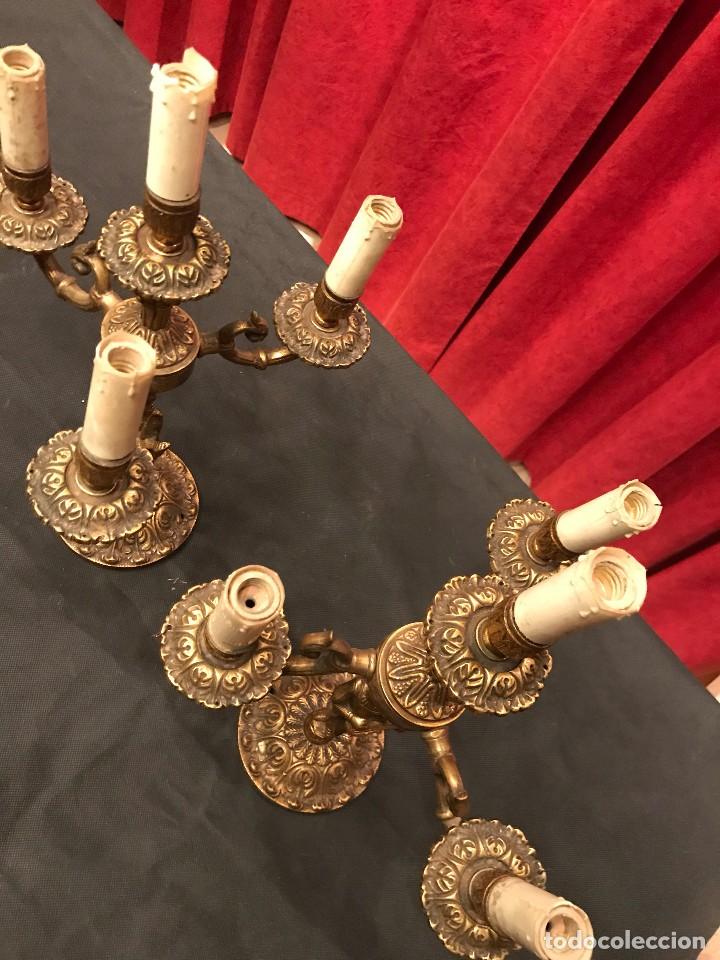 Vintage: Candelabros de bronce - Foto 3