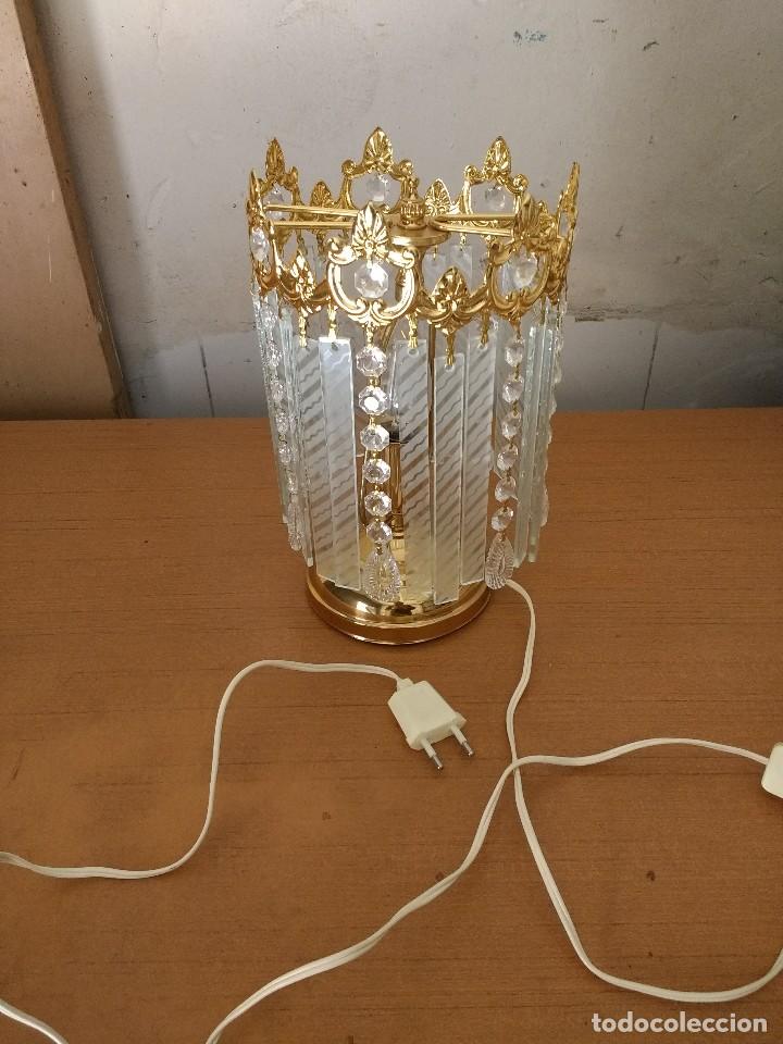Vintage: Lampara de mesilla con cristales - Foto 1