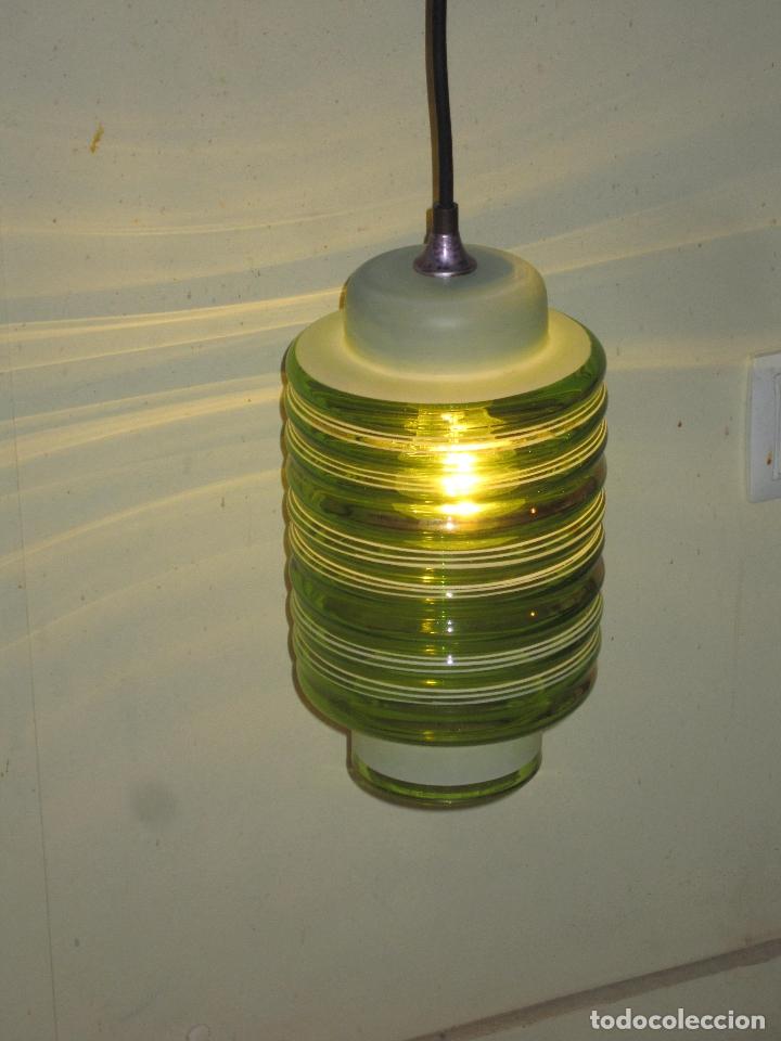 Vintage: L&Aacute;MPARA DE TECHO EN CRISTAL VERDE - Foto 1