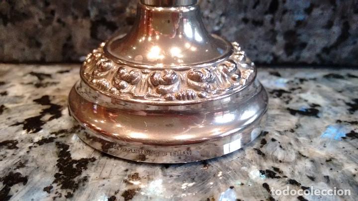 Vintage: CANDELABRO PORTAVELA PLATEADO - Foto 4
